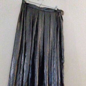 Elegant Metallic Skirt